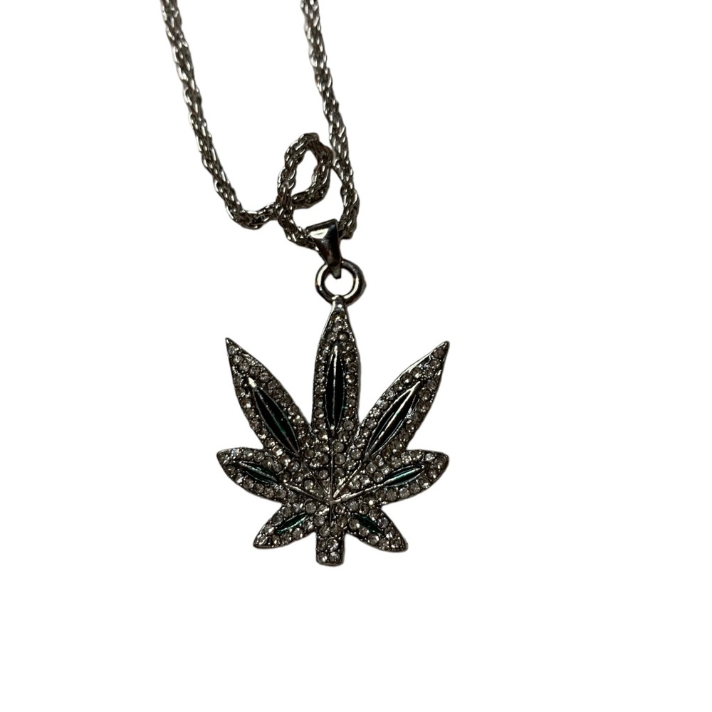 Faux diamond and green inlay plant necklace